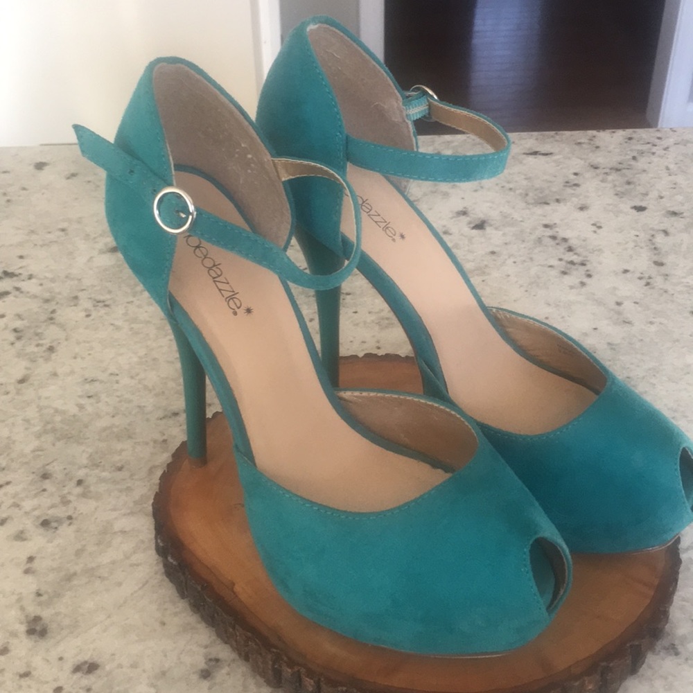 Shoedazzle Peep Toe Pumps with Ankle Strap