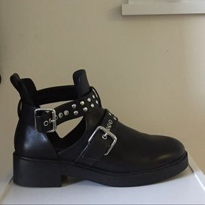 Ankle boots