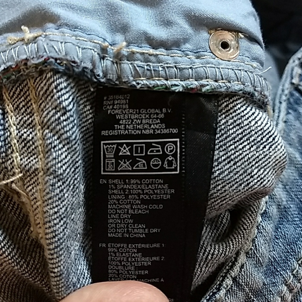 Forever 21 shorts - Picture 3 of 4