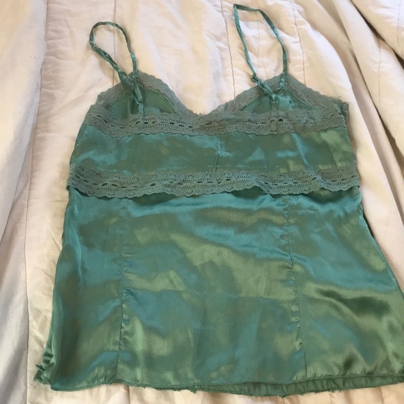 Top - Picture 2 of 3