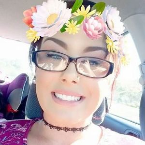 Meet your Posher, Vita