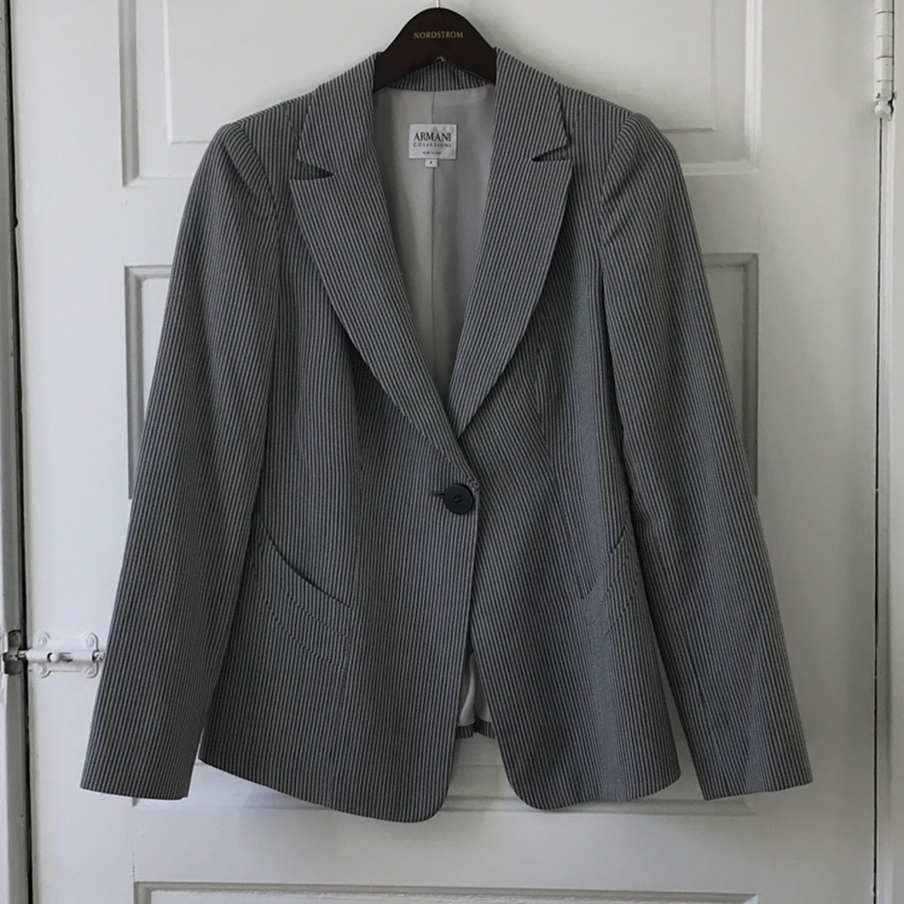 Armani Callezioni Feminine-cut Blazer