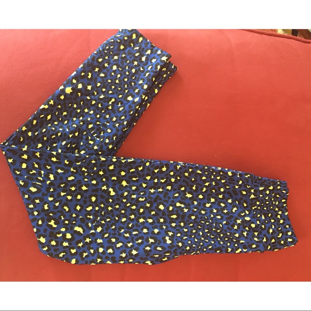 Liquido Active patterned yoga leggging