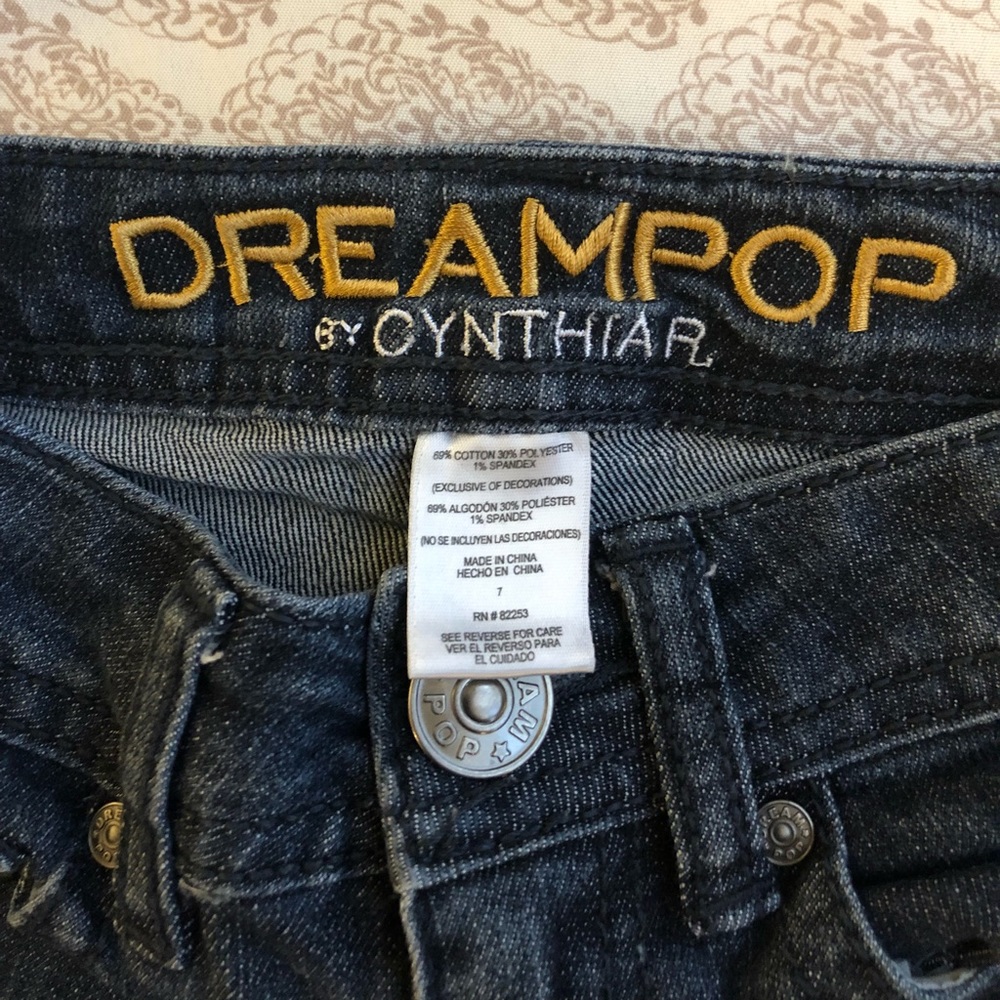 Girls denim Cynthia Rowley jeans & pink shirt 😍