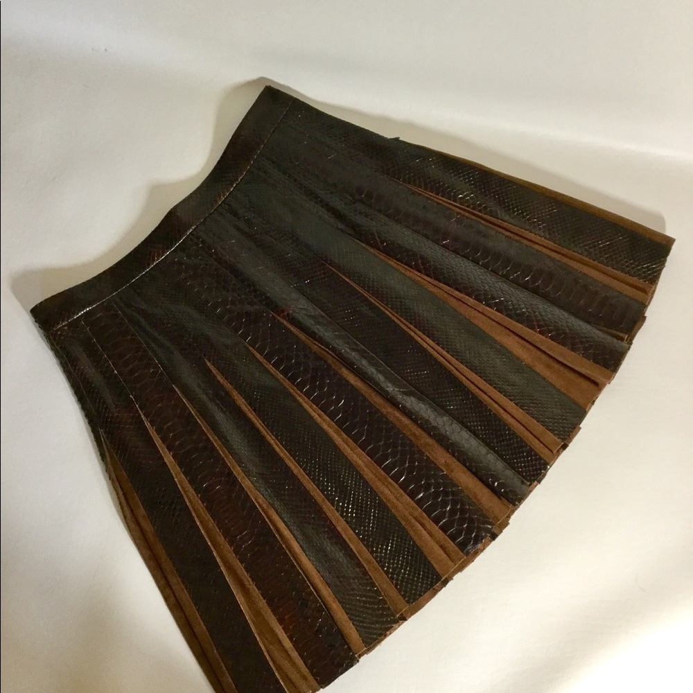 Host Pick! Python Skirt By Salvatore Ferragamo - image 5