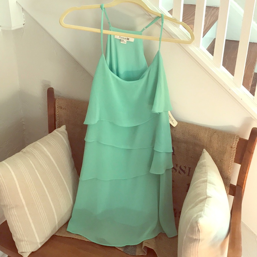 Flowy mint green dress!