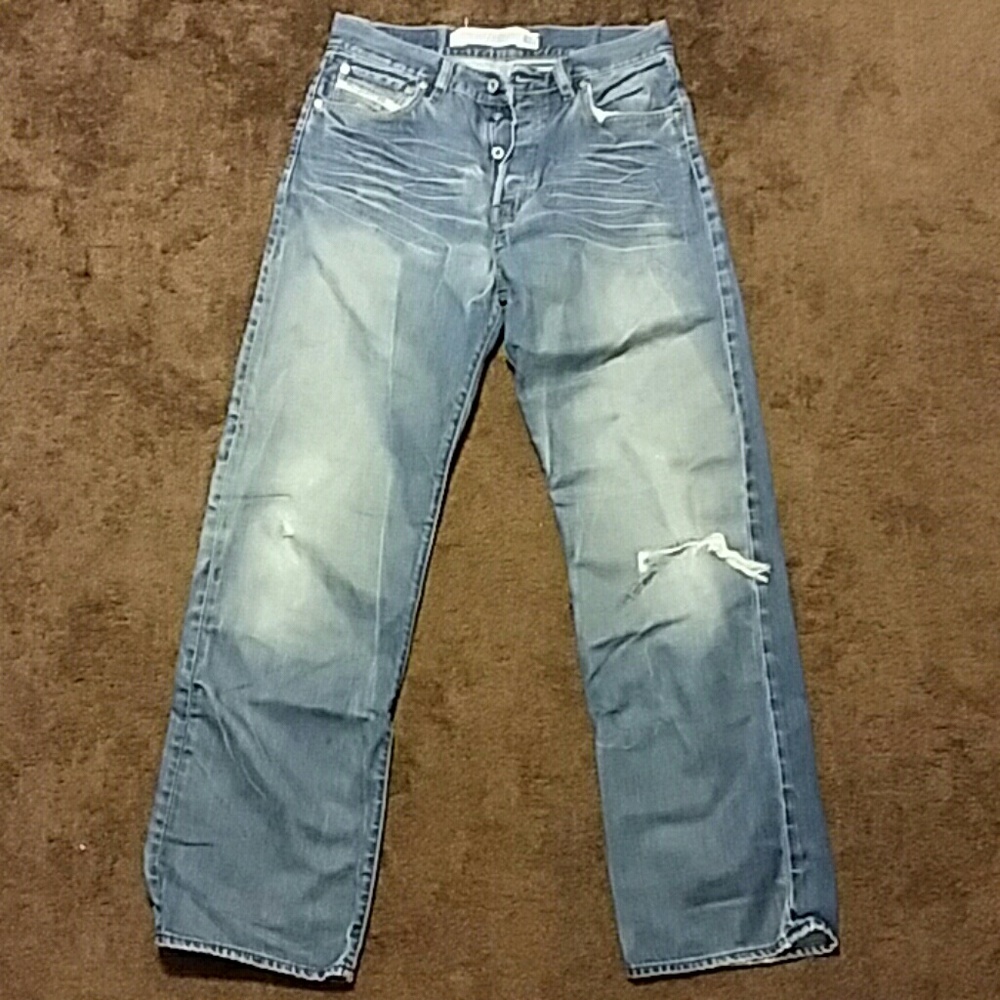 Stressed jeans