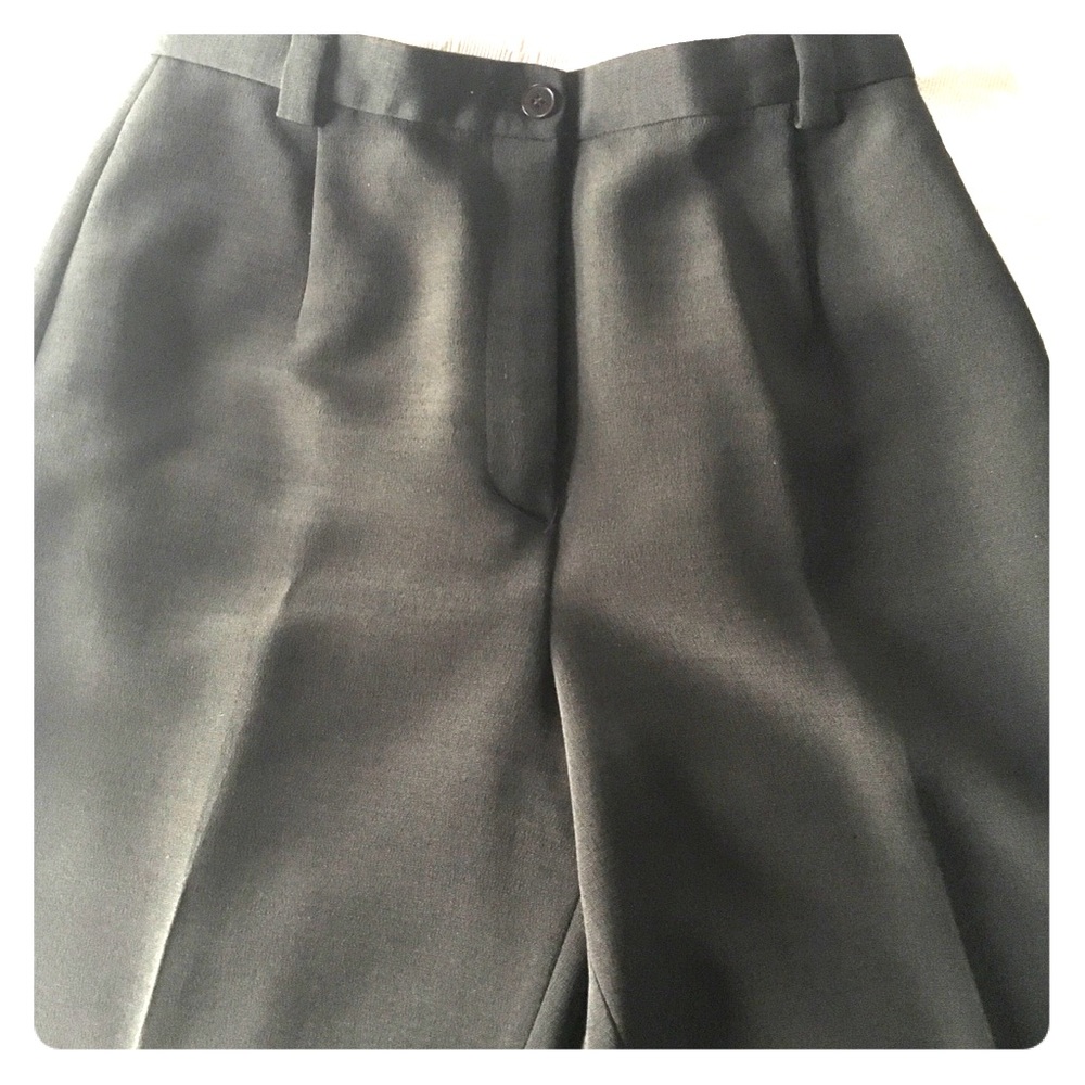 Giorgio Armani Wide Leg Trousers. 6. EUC.
