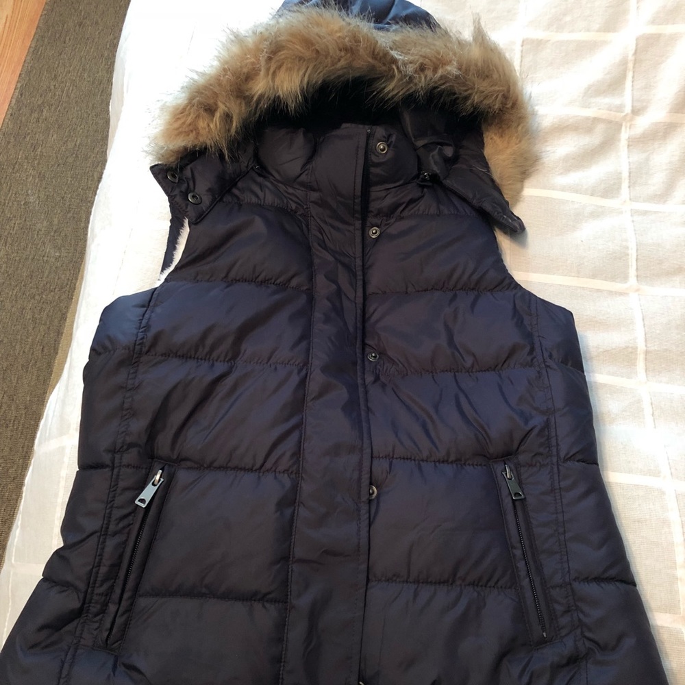 Faux-fur hooded puffer vest