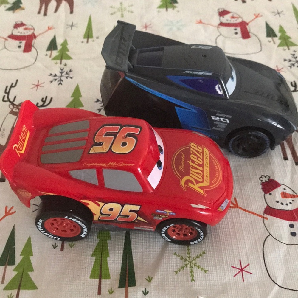 Revinn Action Lightning McQueen and Jackson Storm