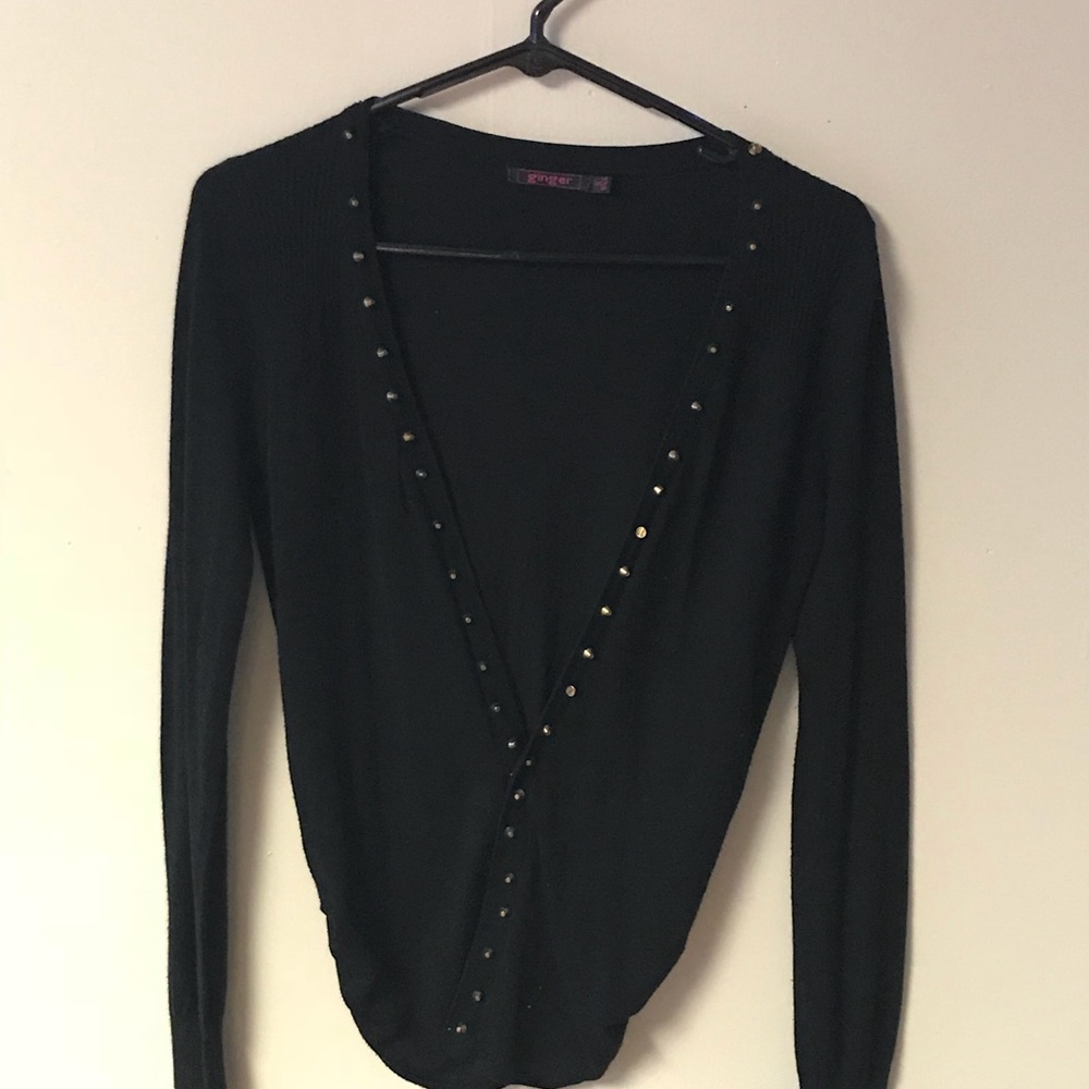 brand: ginger, size: small, color: black