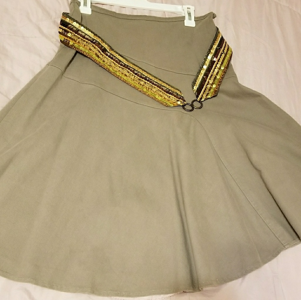 vitrin skirt
