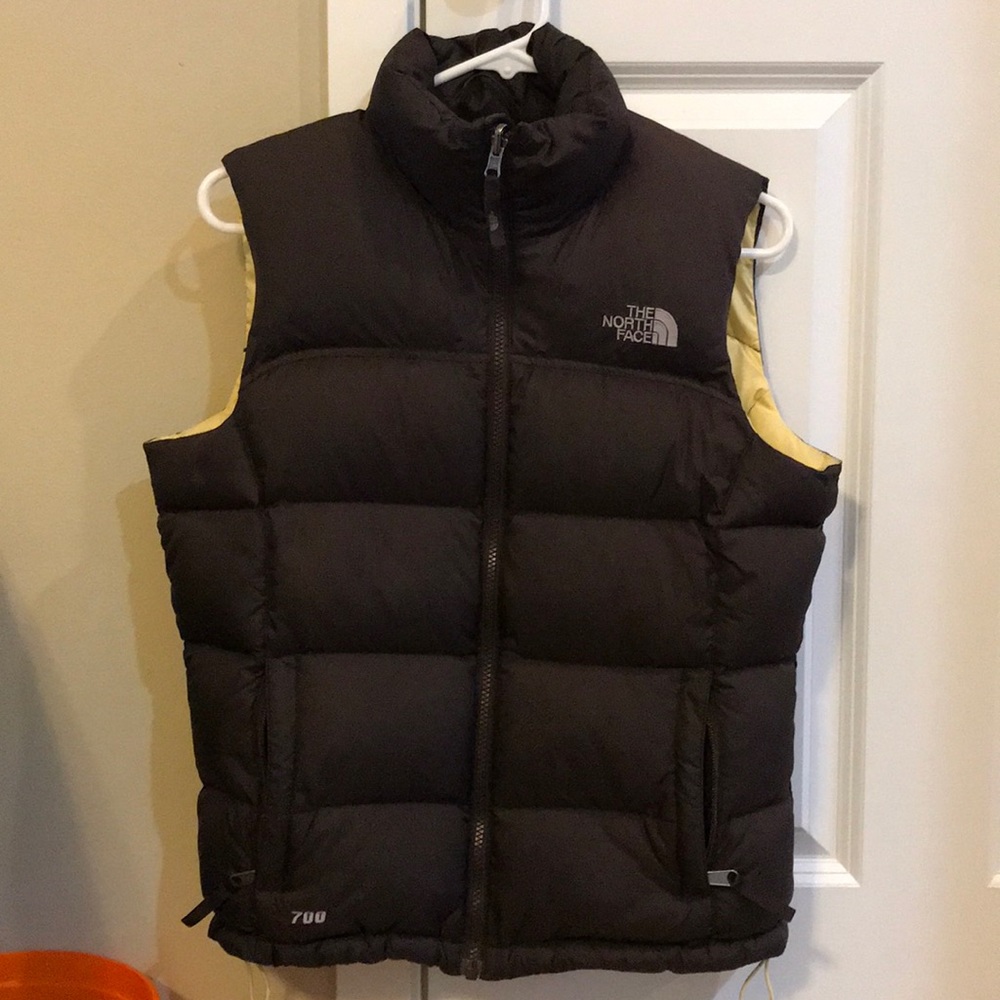 Women’s north face jacket 700