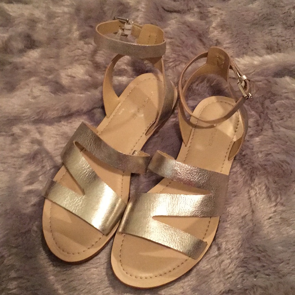 Marc Fisher sandals