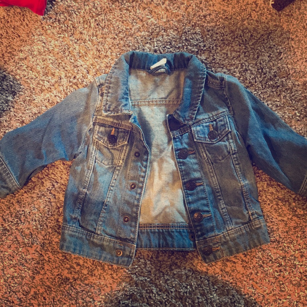 H&M Size 4-6 month’s denim jacket