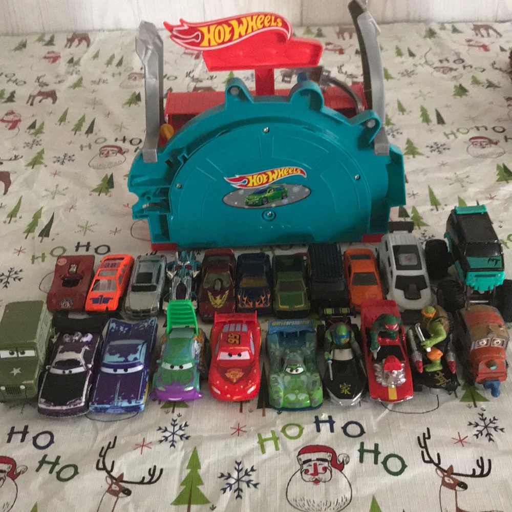 Hot Wheels Car Wash and Miscellaneous Cars