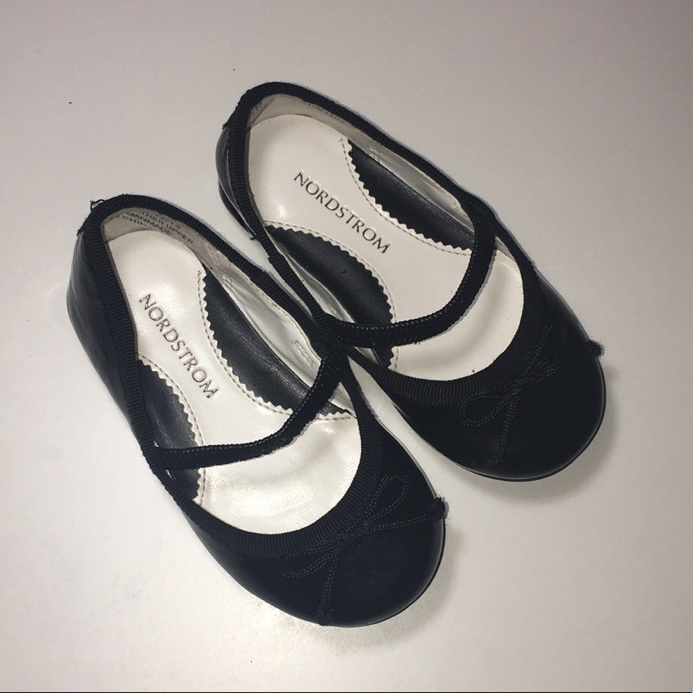 Nordstrom baby patent leather ballet flats Size 5