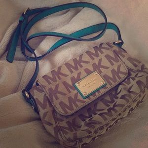 Micheal Kors crossbody
