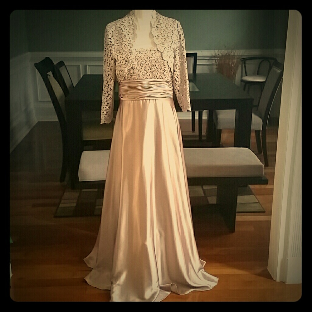 David's Bridal beautiful gown