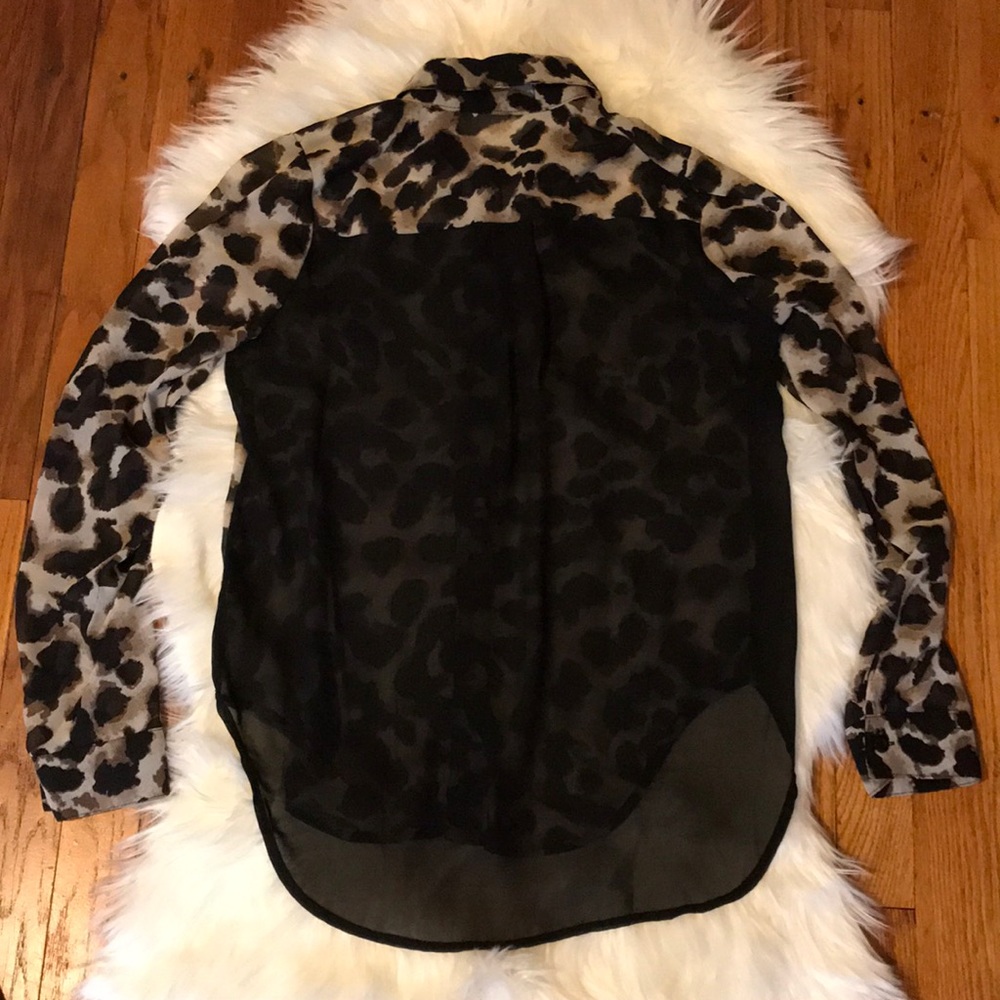 Edge leopard print sheer back blouse - Picture 4 of 8