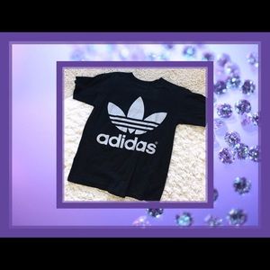 Adidas Women shirt 💜