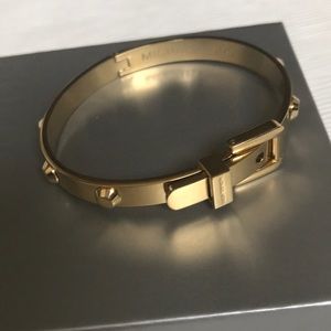 Michael Kors gold bracelet