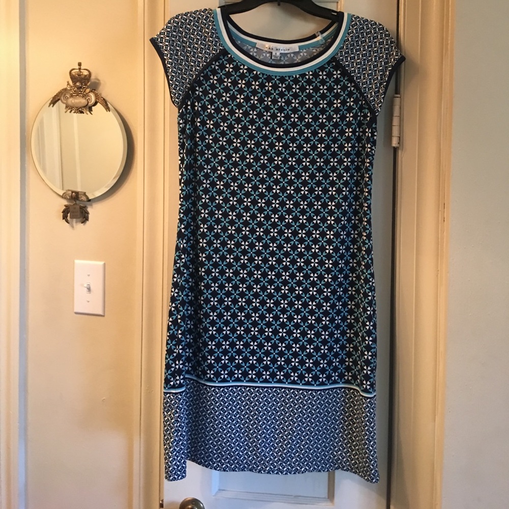 Practical and comfortable day dress Max Studio