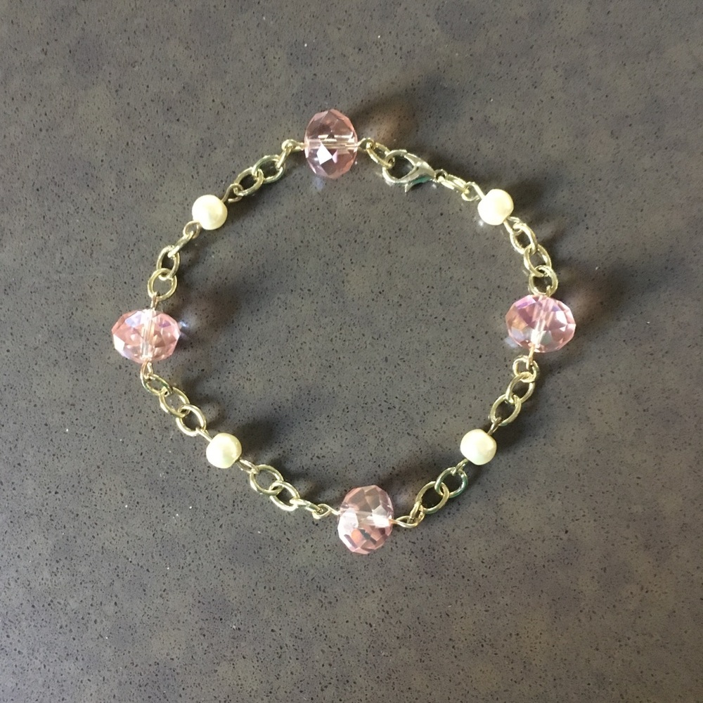 3/$10 Pink, gold and faux pearl bracelet
