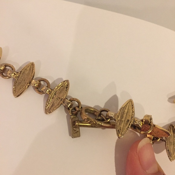 New Vanessa mooney gold Concho necklace - Picture 2 of 7