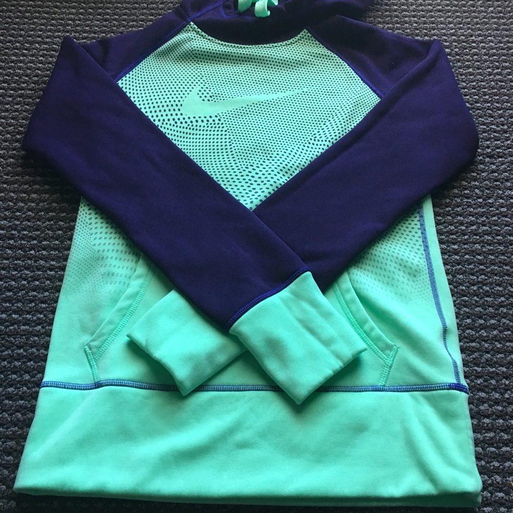 Nike Hoodie (green glow/purple)