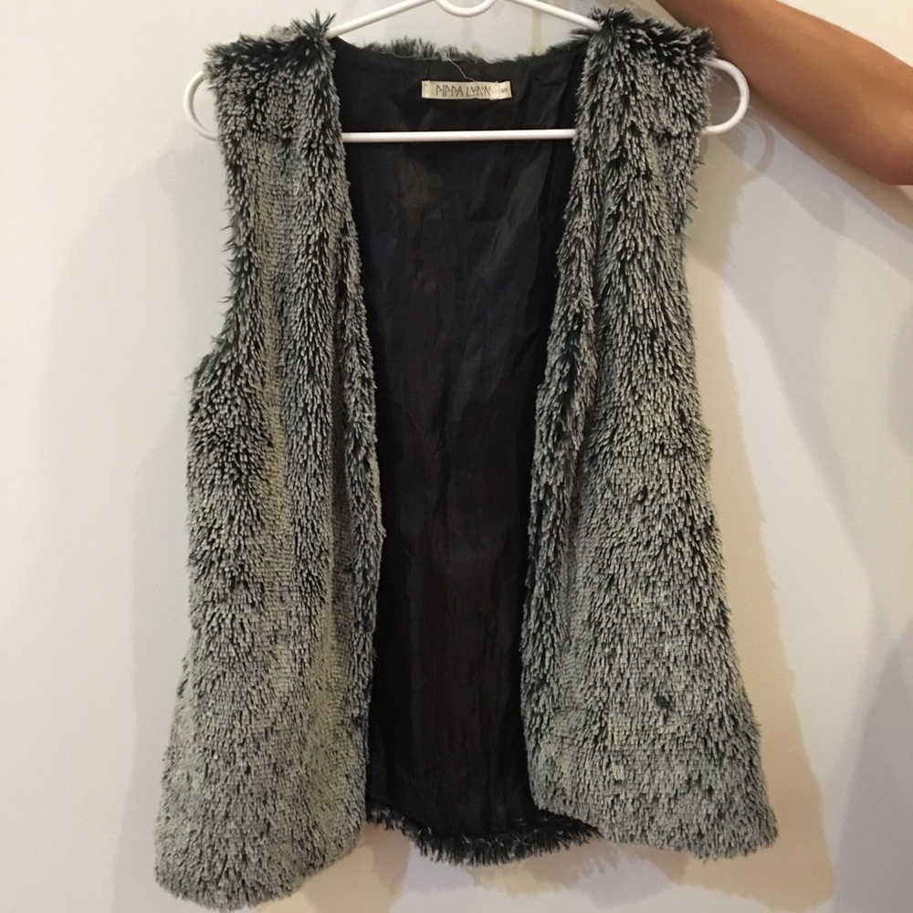 Faux-fur vest from LF