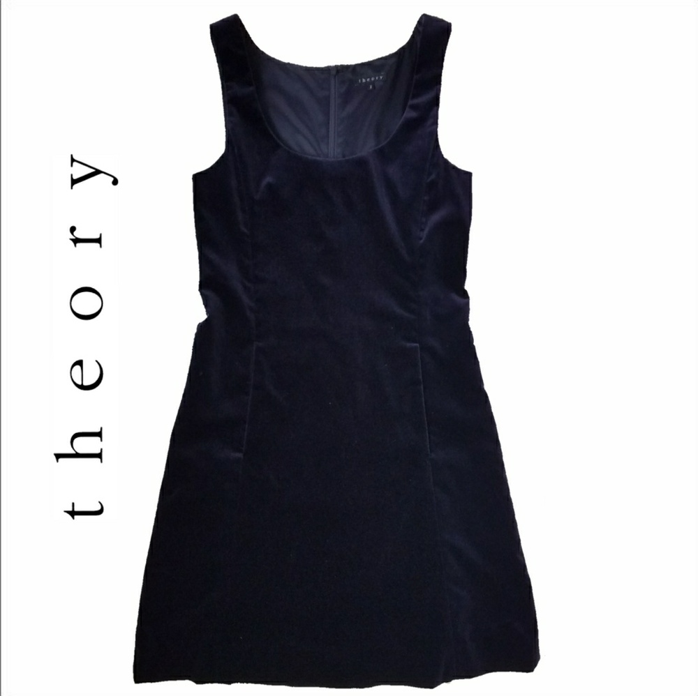 The Velvet IT dress in deep purple