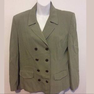 Burberrys Sport Coat Size 10 Light Green