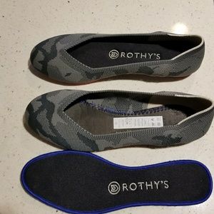 Size 7.5 Gray Camo Rothy's Flats