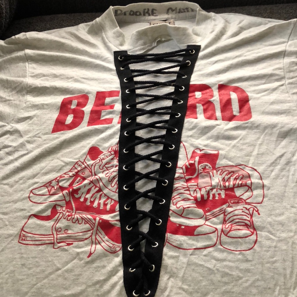 LF vintage lace up tee