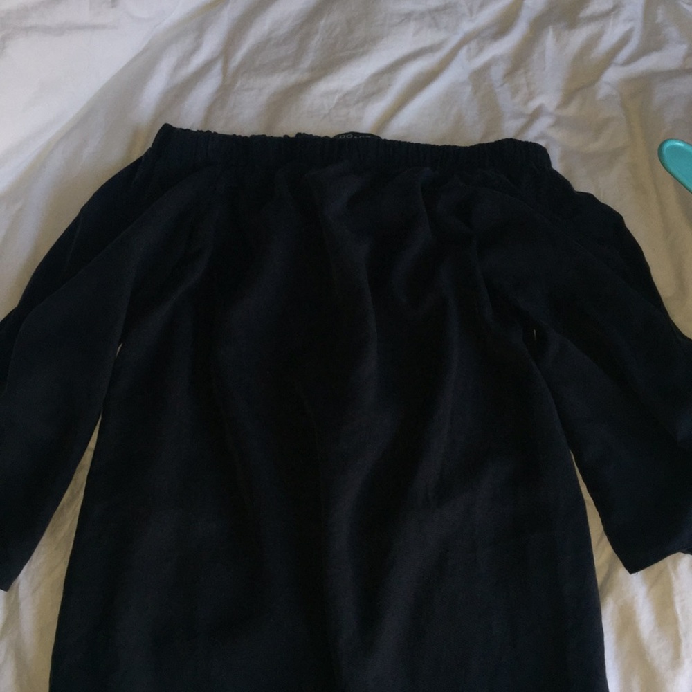 off the shoulder navy blue long sleeve !!!