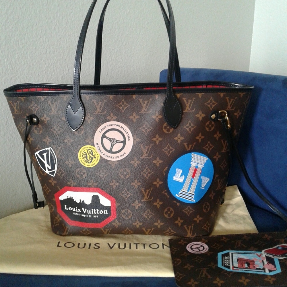 💥Sold💥Louis Vuitton World Tour Neverfull MM