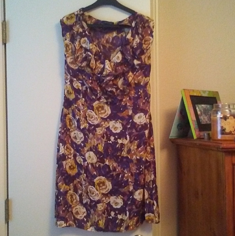 Aubergine Plum floral print dress worn on Big Bang