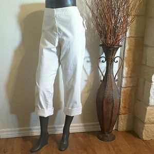 CAbi 786 White Jeans SZ 16 NWT