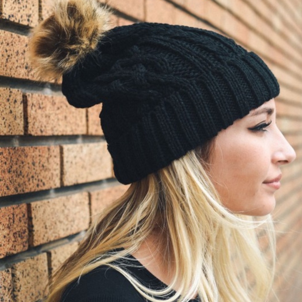 Hip Black Cable Knit Fur Pom Beanie