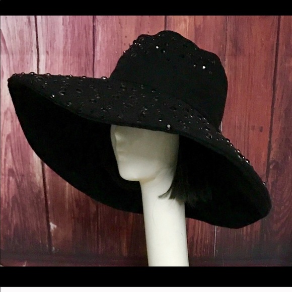 GORGEOUS Black Winter Rhinestone Hat! 🔥 - Picture 2 of 4