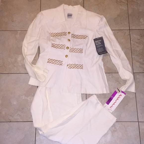 Two piece pant suit - Picture 1 of 2