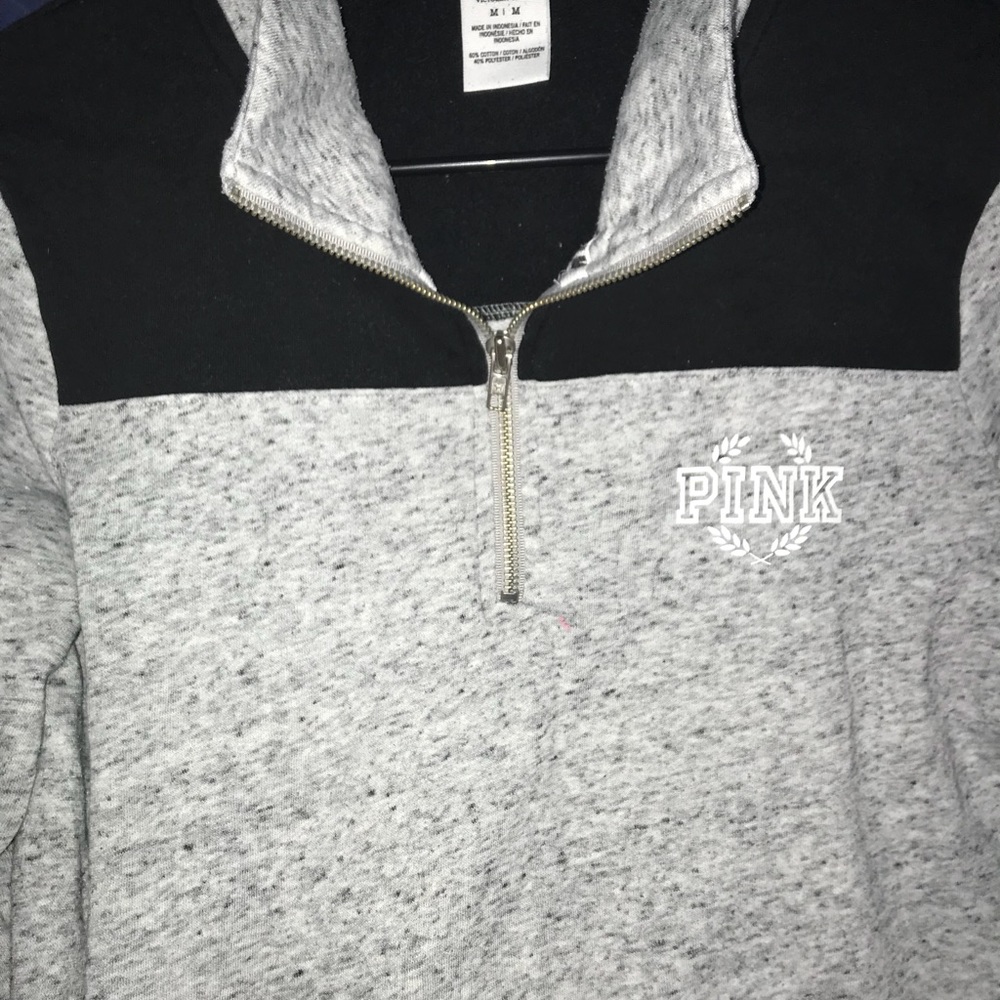 VS pink half zip top