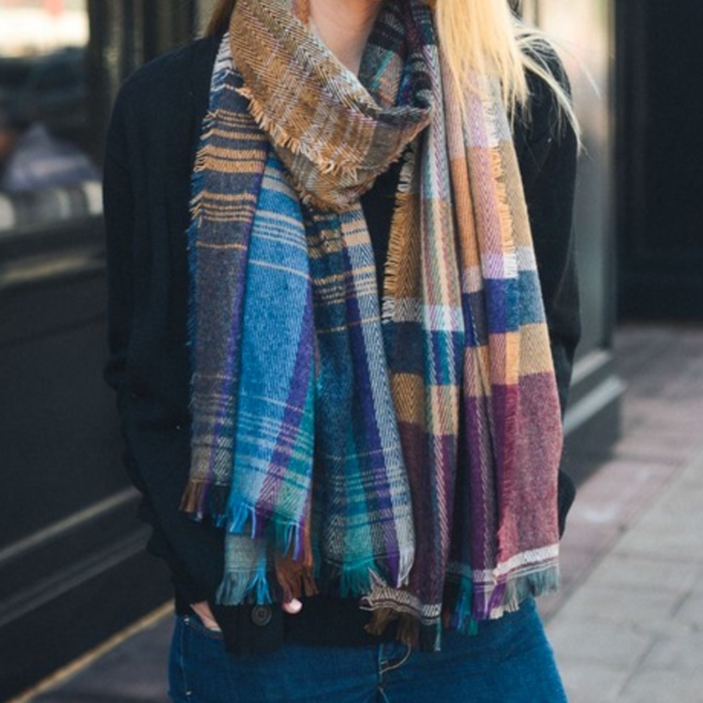 Beautiful Camel Mix Plaid Winter Long Fringe Scarf
