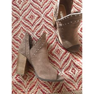 Open toe booties size 6.5