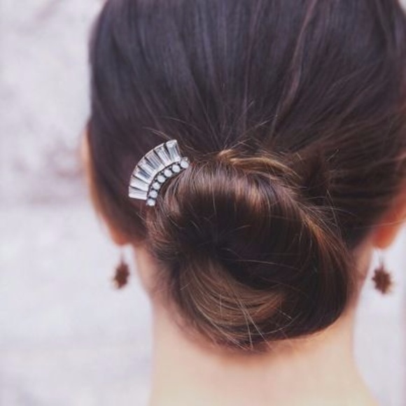 NEW Chloe + Isabel Crystal Baguette Hair Comb - Picture 2 of 3