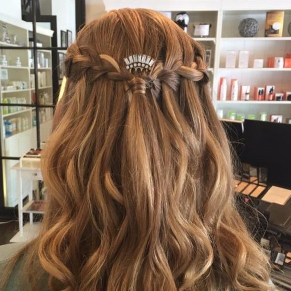 NEW Chloe + Isabel Crystal Baguette Hair Comb - Picture 3 of 3