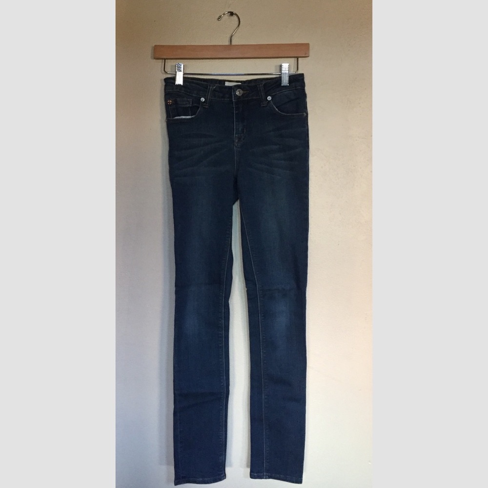 Hudson Girl's Skinniest Size 16.  Darker wash.