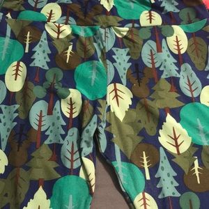 Tc - Lularoe Tree Leggings