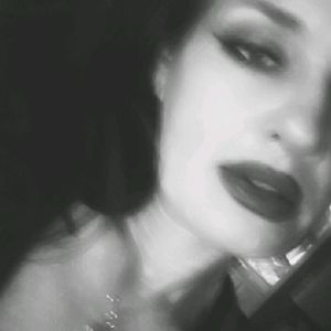 Meet your Posher, Cara